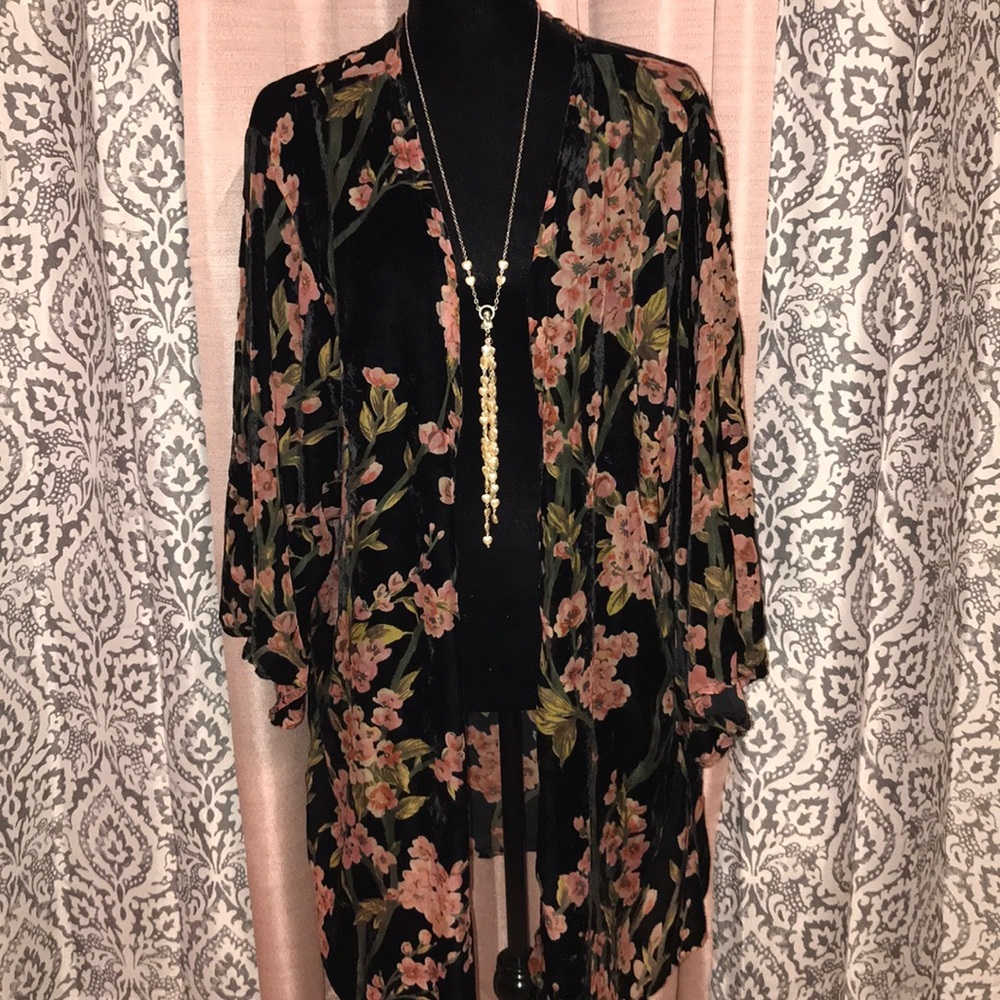 Floral Velvet Kimono